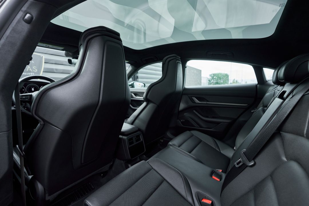 2025 Porsche Taycan