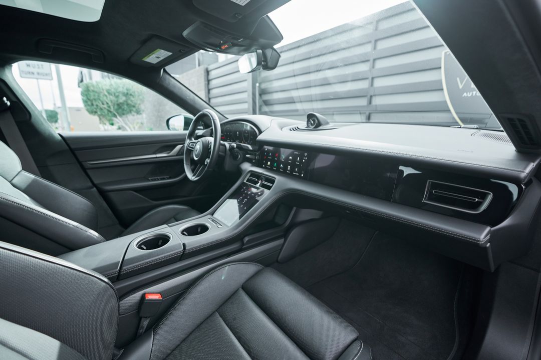 2025 Porsche Taycan