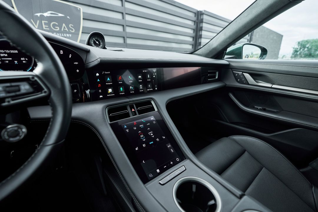 2025 Porsche Taycan