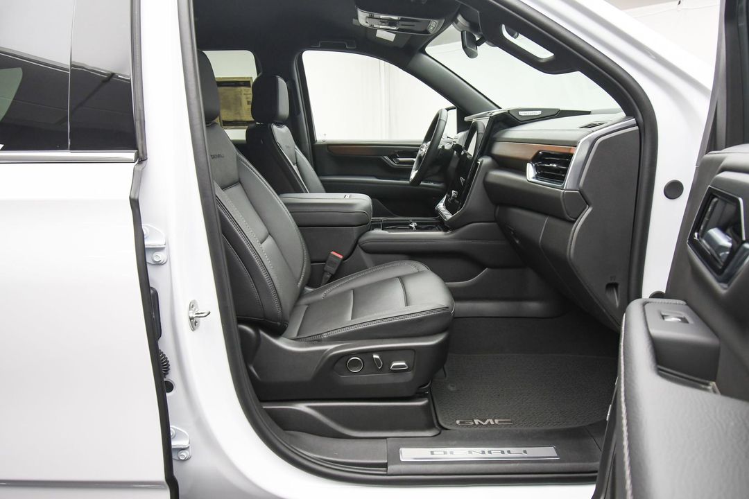 2025 GMC Yukon