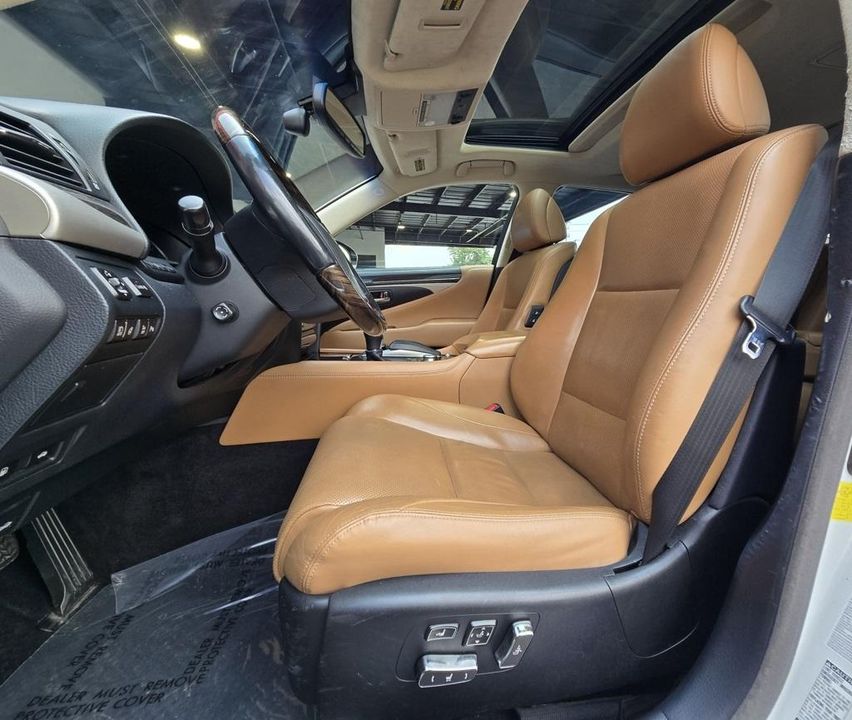 2014 Lexus LS