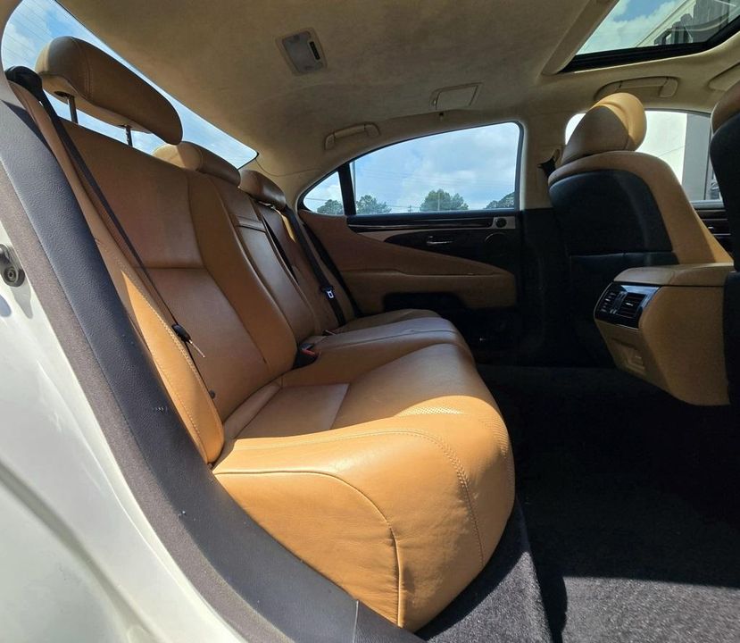 2014 Lexus LS