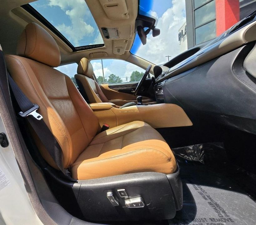2014 Lexus LS
