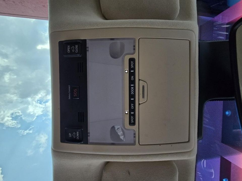 2014 Lexus LS