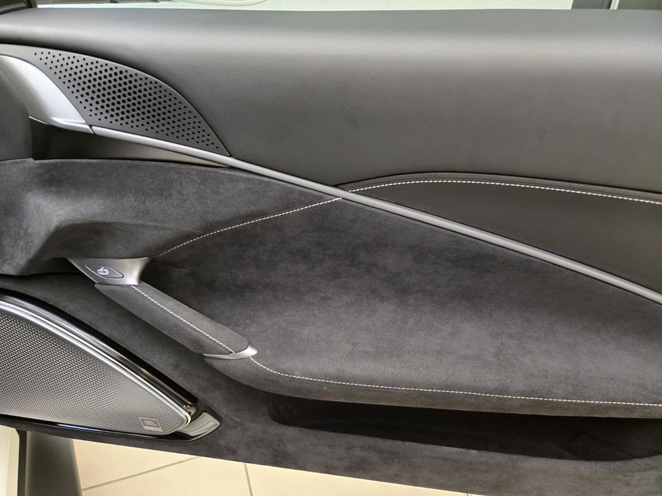 2023 Ferrari Roma