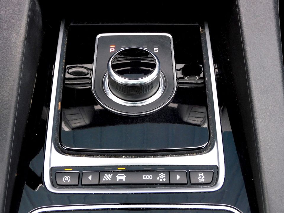 2017 Jaguar F-pace