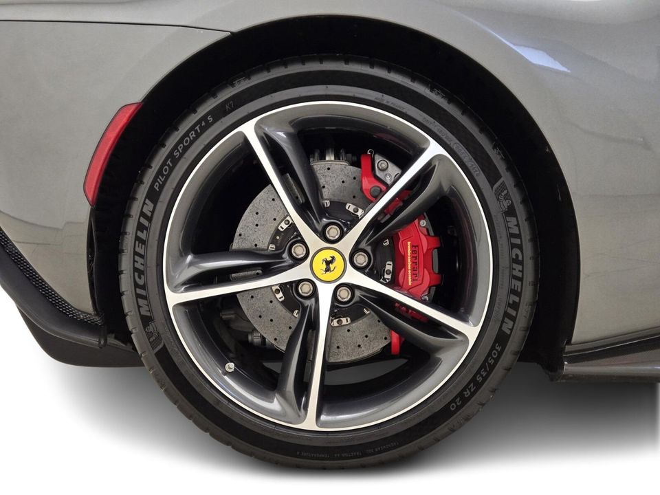 2022 Ferrari 296 GTB