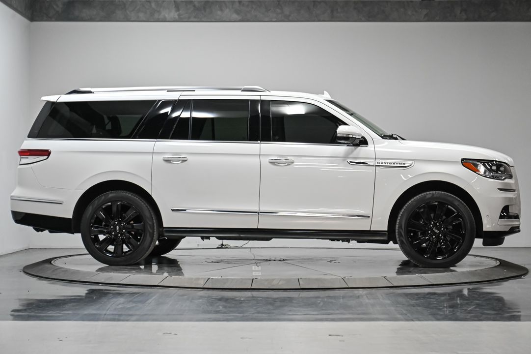 2022 Lincoln Navigator