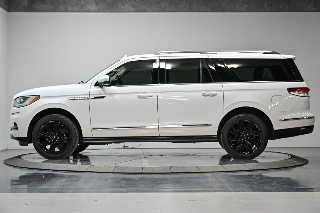 2022 Lincoln Navigator