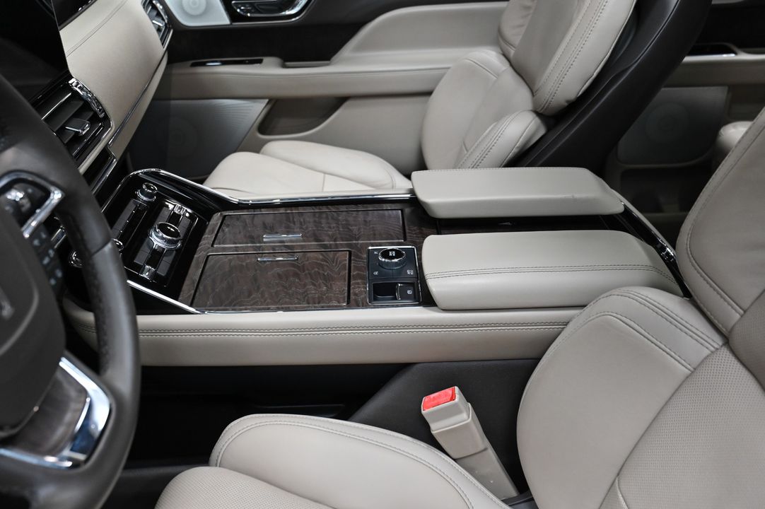 2022 Lincoln Navigator