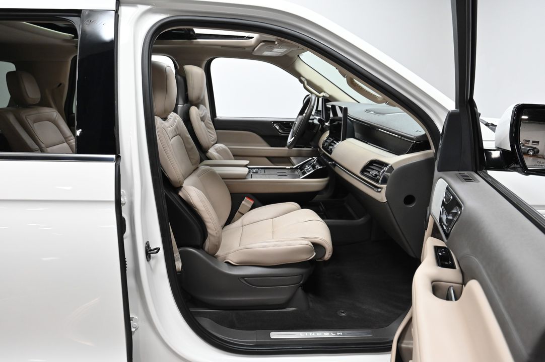 2022 Lincoln Navigator