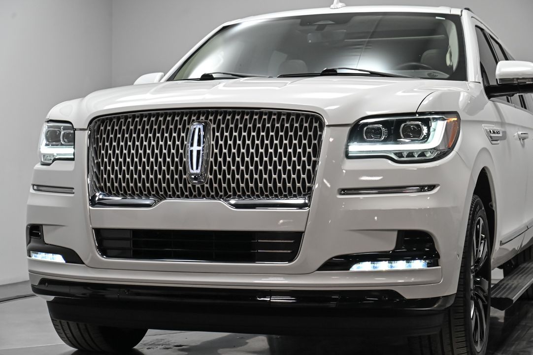 2022 Lincoln Navigator