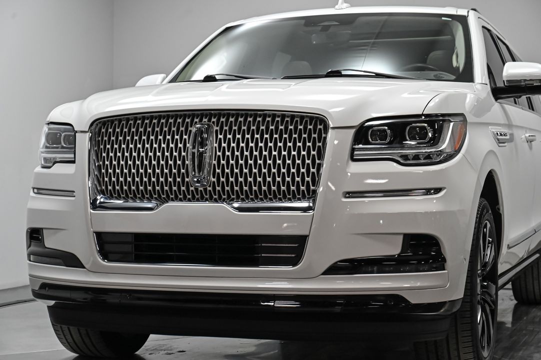 2022 Lincoln Navigator