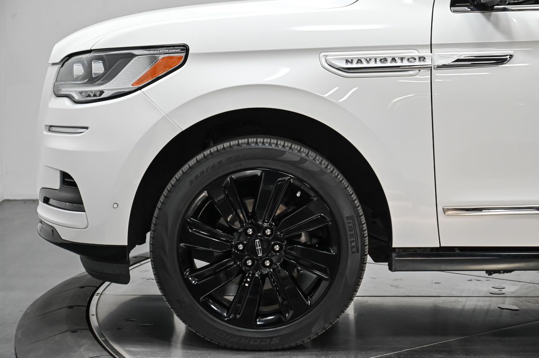 2022 Lincoln Navigator