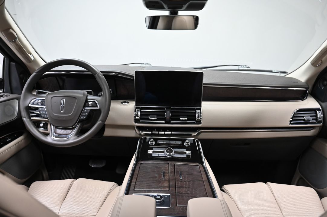 2022 Lincoln Navigator