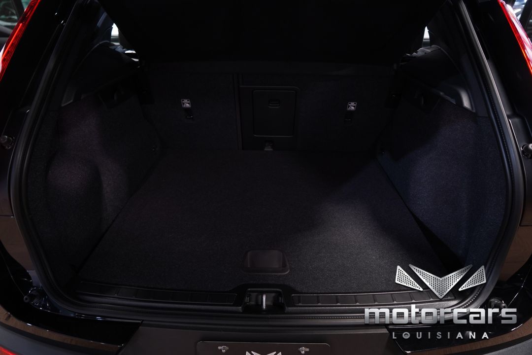 2024 Volvo XC40