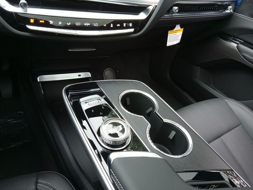 2025 Cadillac LYRIQ