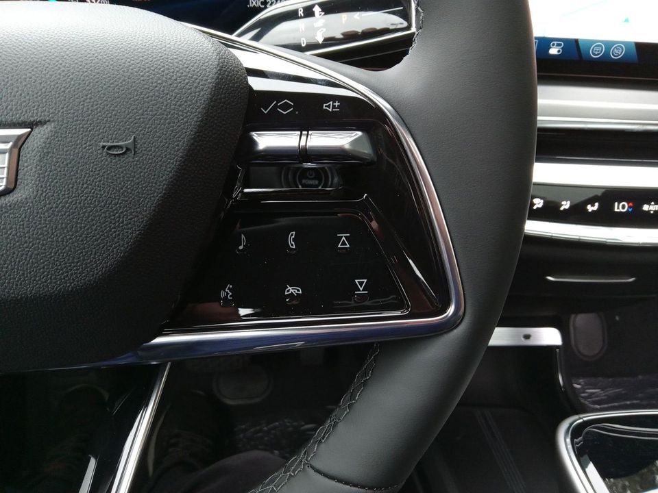2025 Cadillac LYRIQ