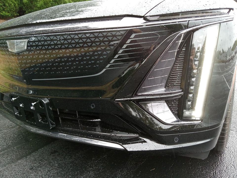 2025 Cadillac LYRIQ