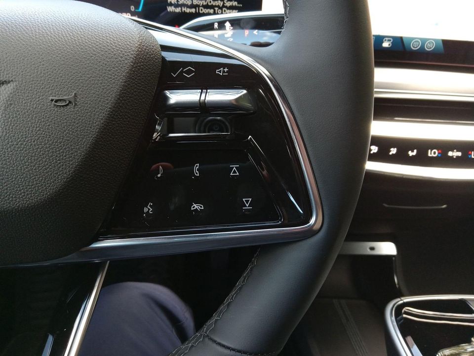 2025 Cadillac LYRIQ