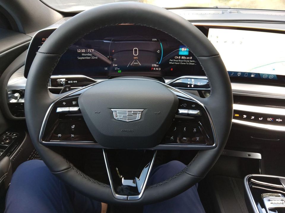 2025 Cadillac LYRIQ