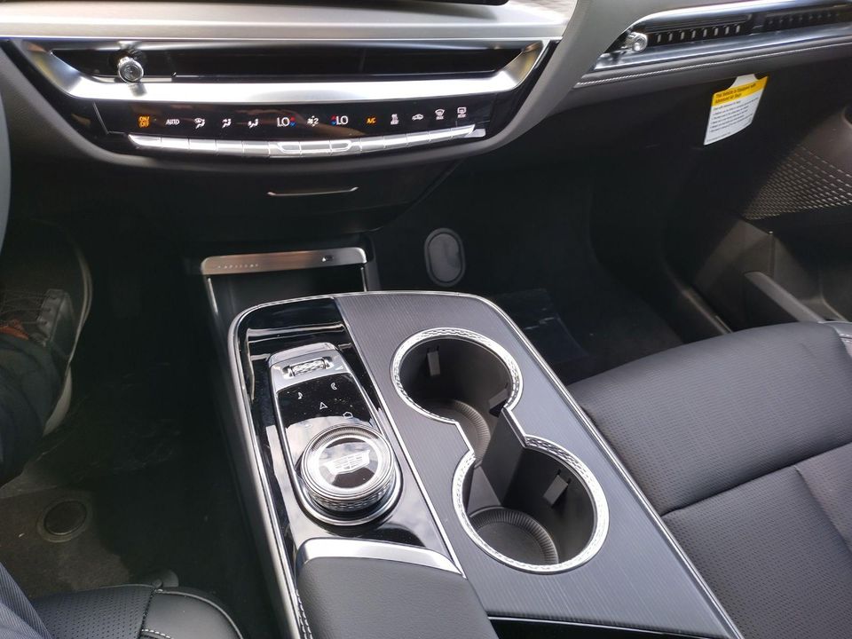 2025 Cadillac LYRIQ