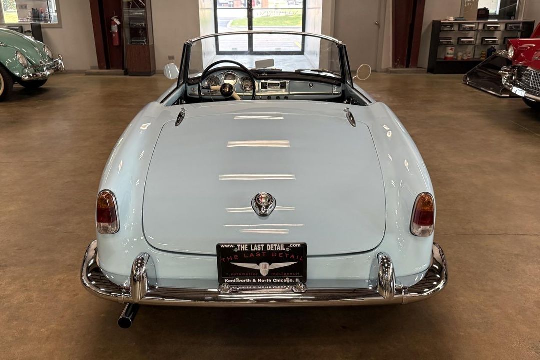 1960 Alfa Romeo Giuletta Spider Veloce