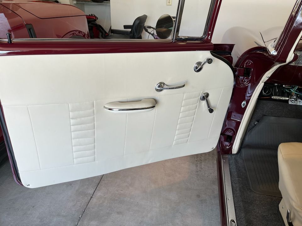 1955 Chevrolet 210 Post