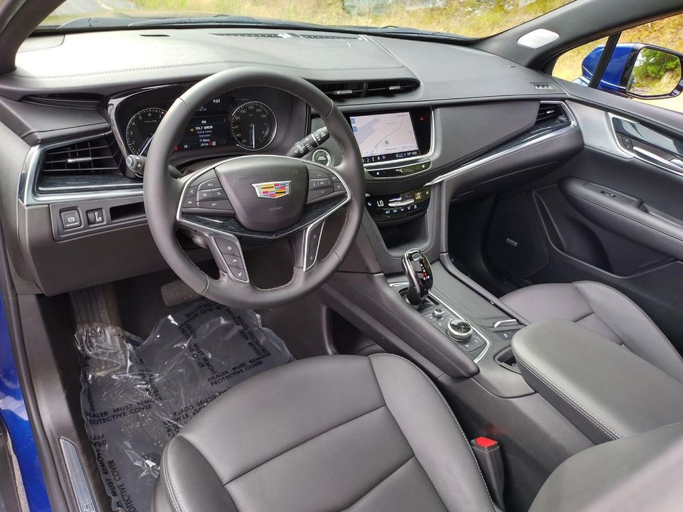 2025 Cadillac XT5