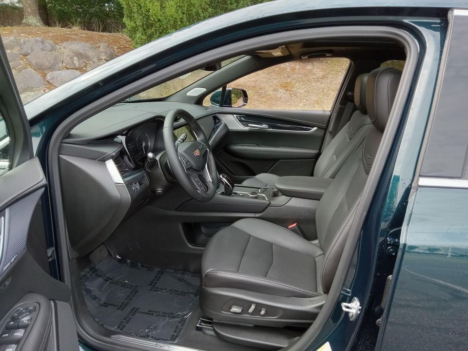 2025 Cadillac XT5