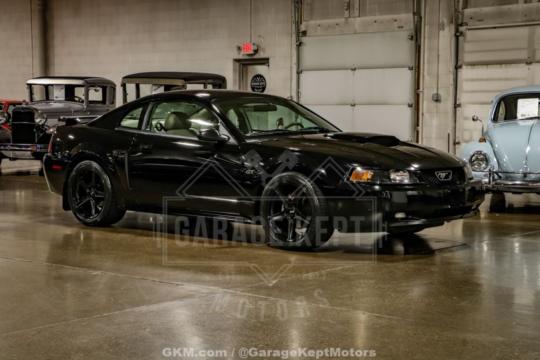 2003 Ford Mustang