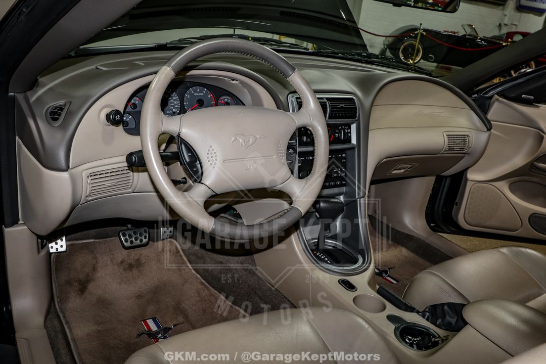 2003 Ford Mustang