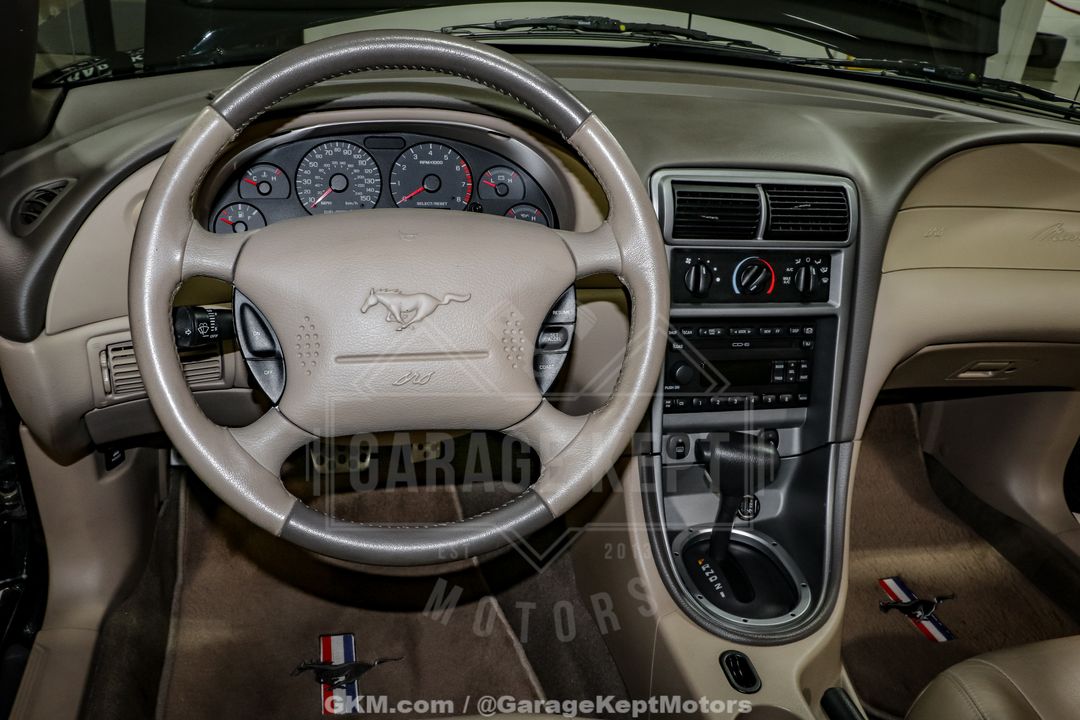 2003 Ford Mustang