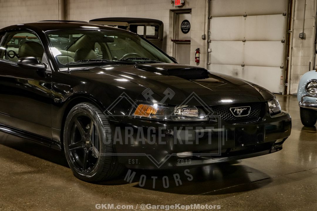 2003 Ford Mustang