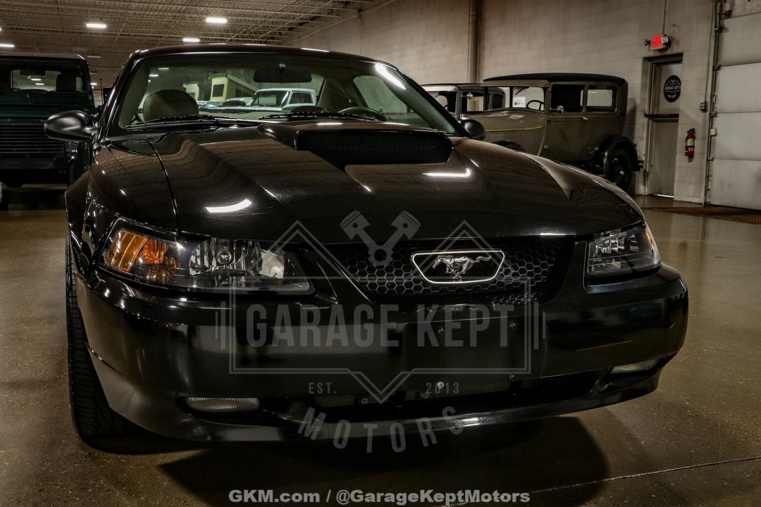 2003 Ford Mustang
