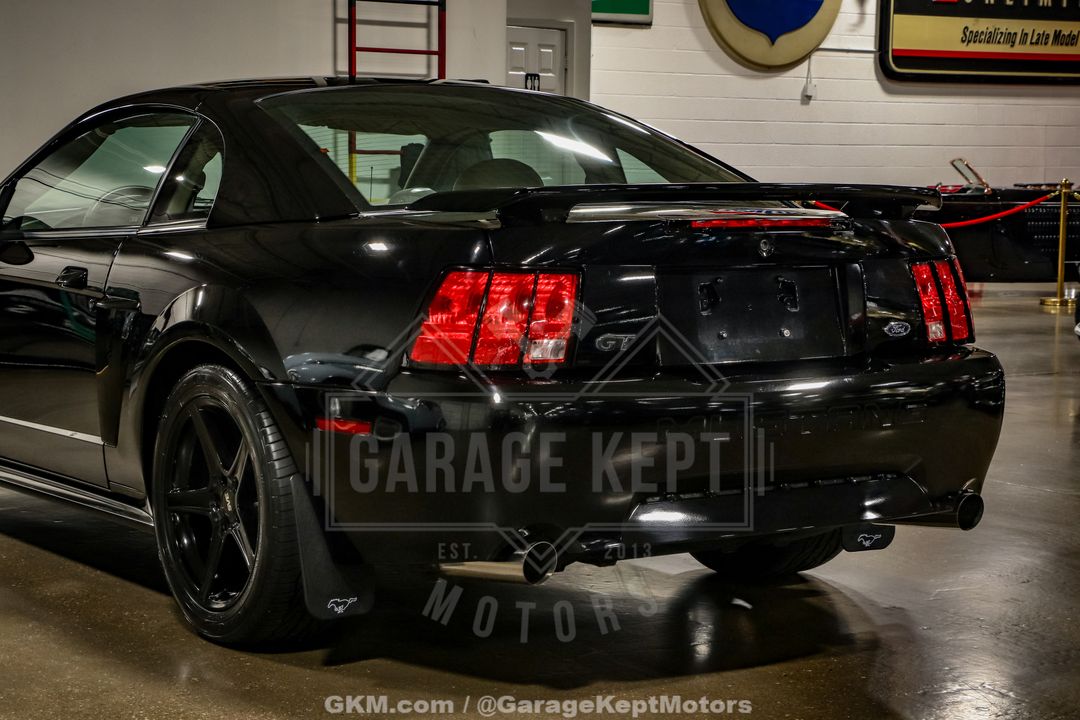 2003 Ford Mustang