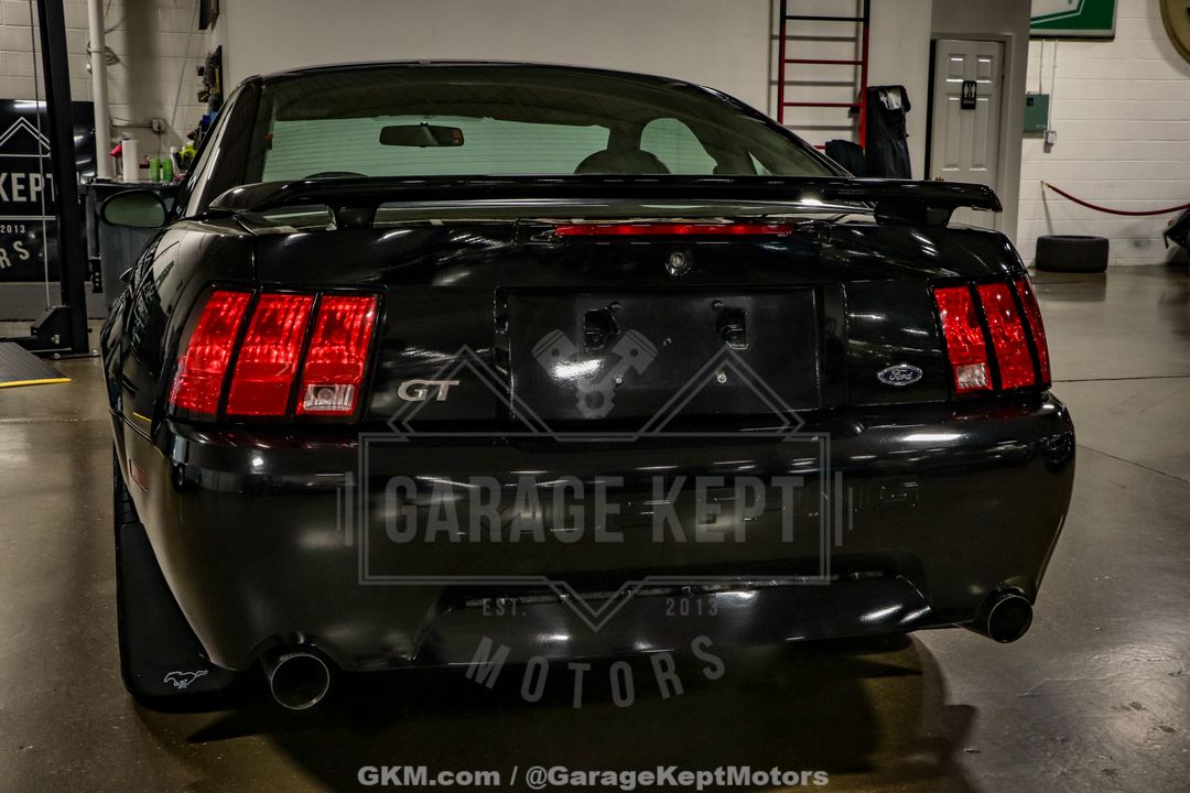 2003 Ford Mustang