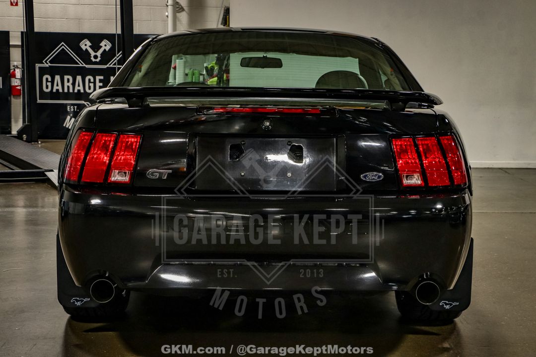 2003 Ford Mustang