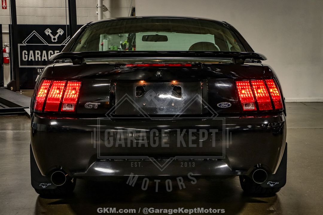 2003 Ford Mustang