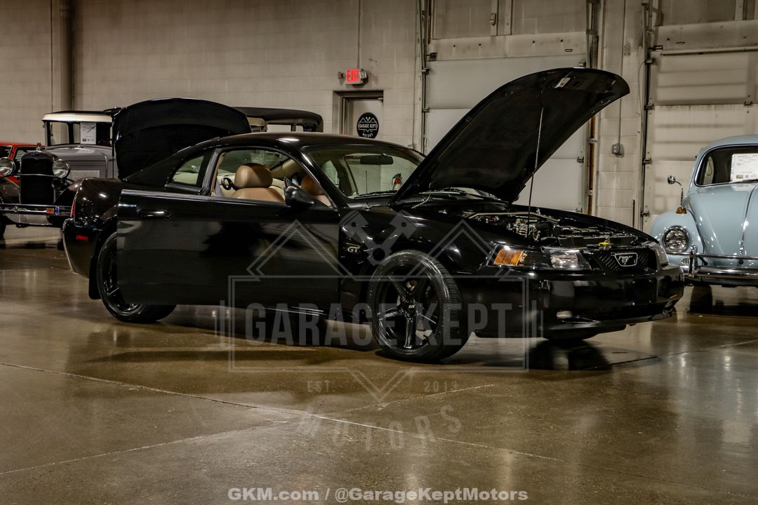 2003 Ford Mustang