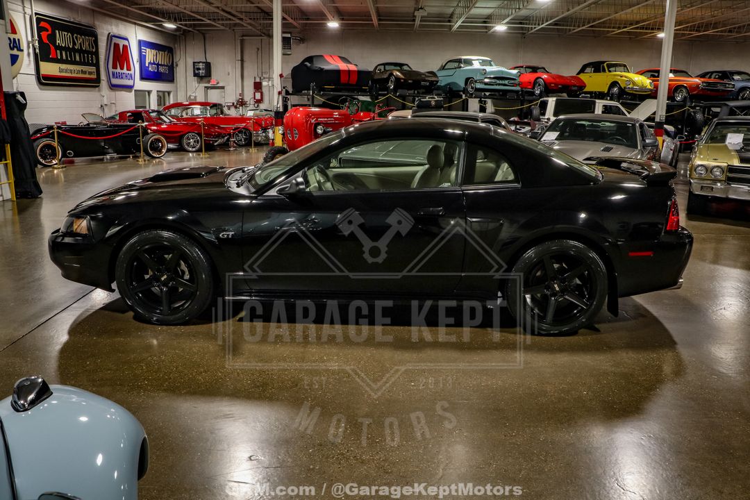 2003 Ford Mustang