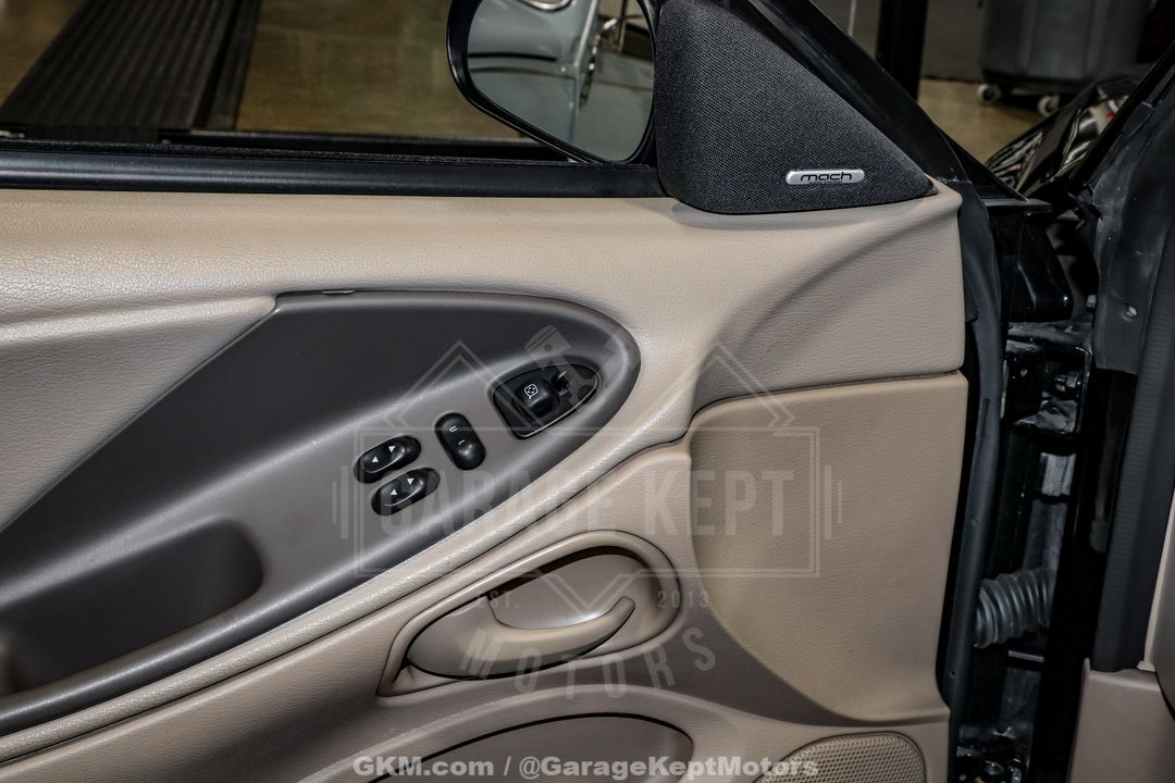 2003 Ford Mustang