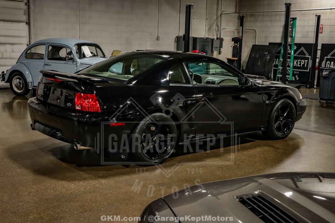 2003 Ford Mustang