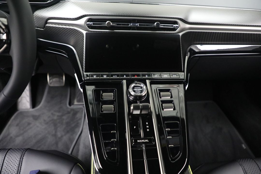 2026 Aston Martin Vantage