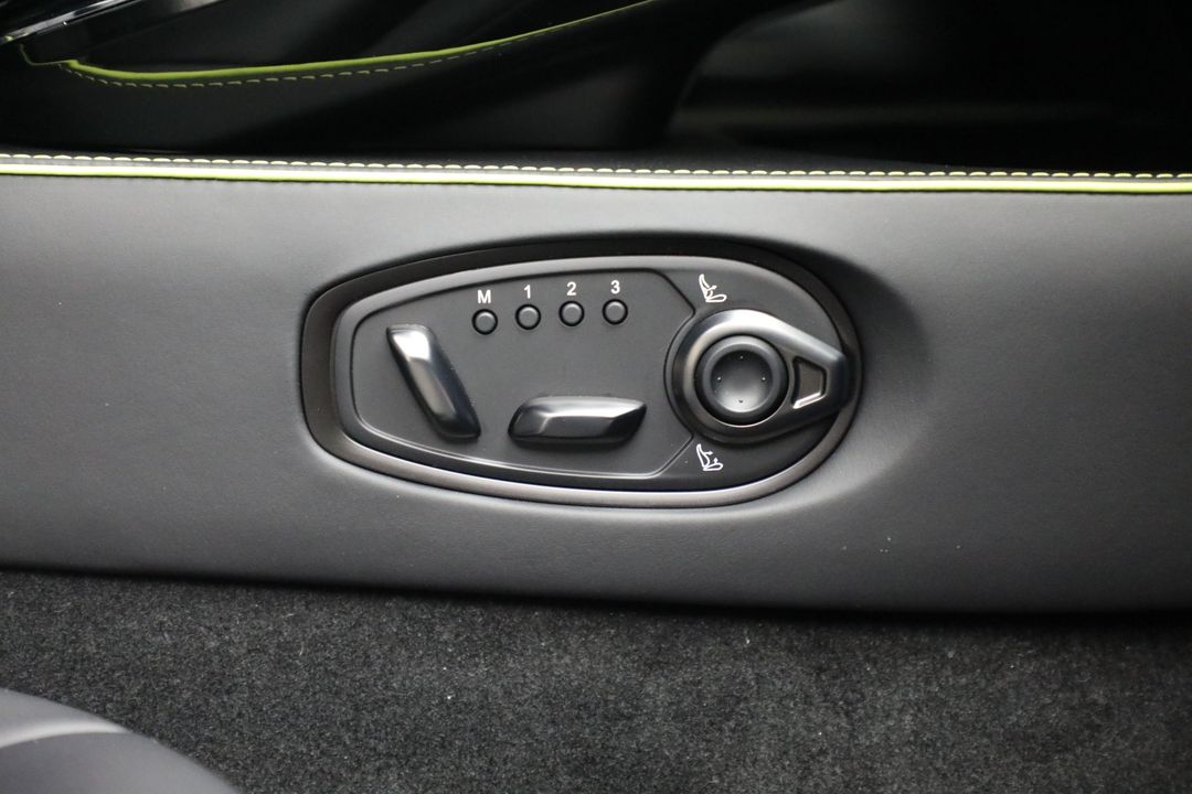 2026 Aston Martin Vantage