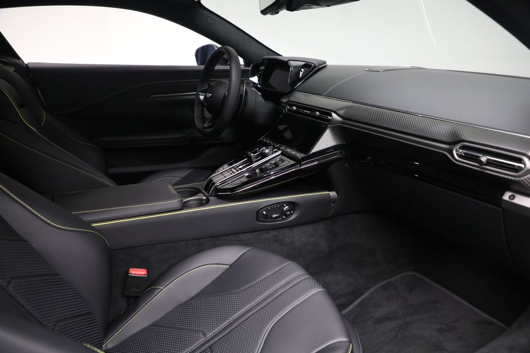 2026 Aston Martin Vantage