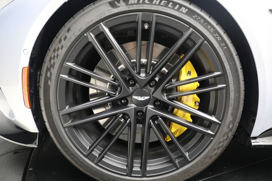 2026 Aston Martin Vantage