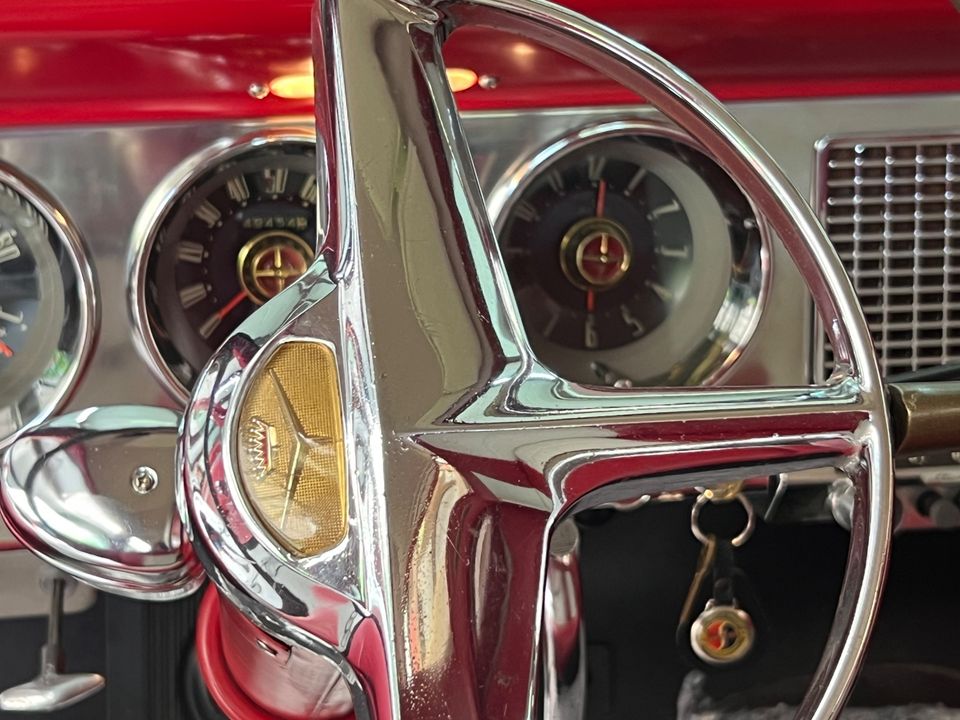 1952 Studebaker Land Cruiser