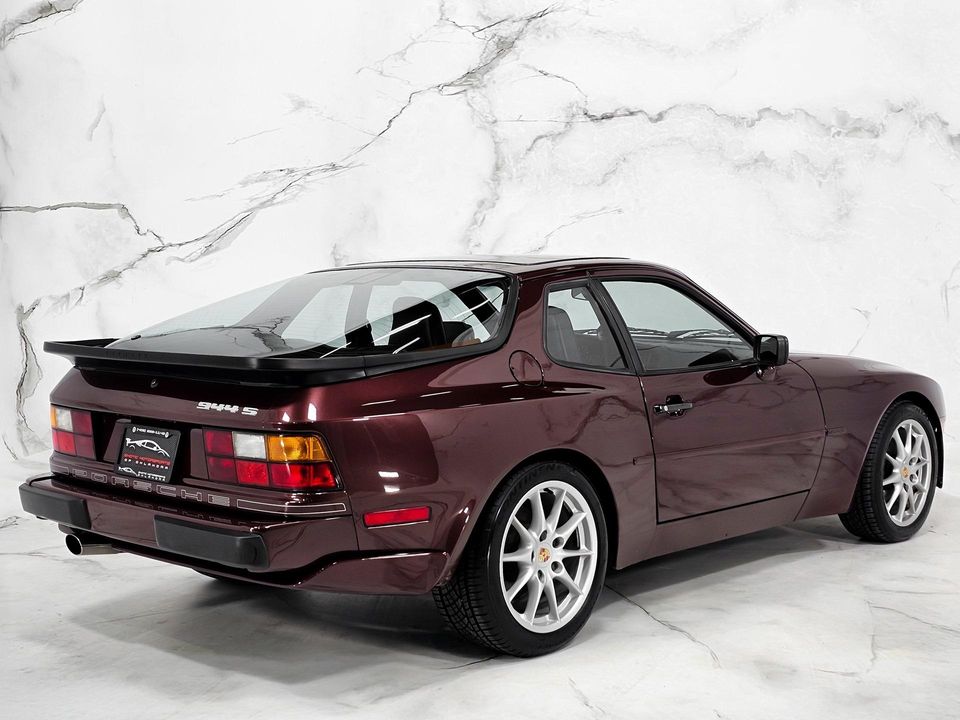 1987 Porsche 944