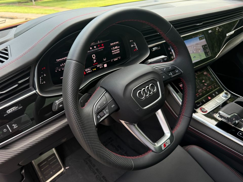 2025 Audi SQ7